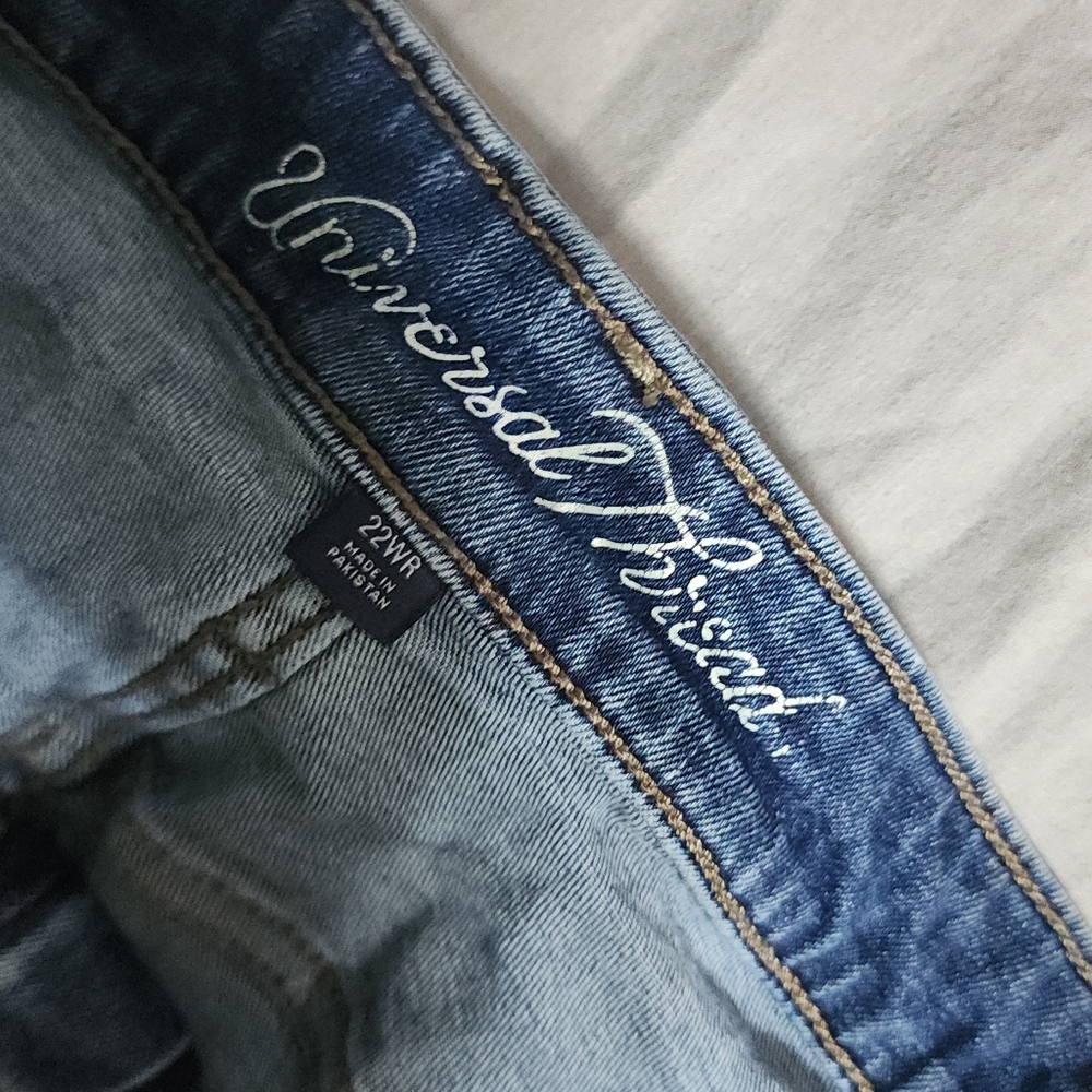 Universal thread stretchy womens denim shorts